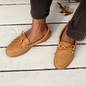 Slippers|Moosehide Fleece Moc Natural